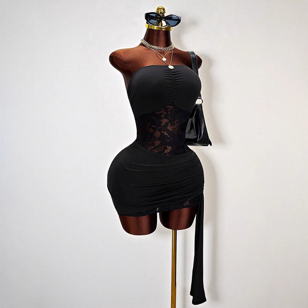 Sleeveless hollowed out slim fit dress